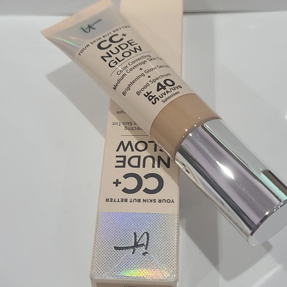 CHOOSE ✅NIB  Nude Glow Foundation + Brightening Glow SPF 40 EXP: 2027